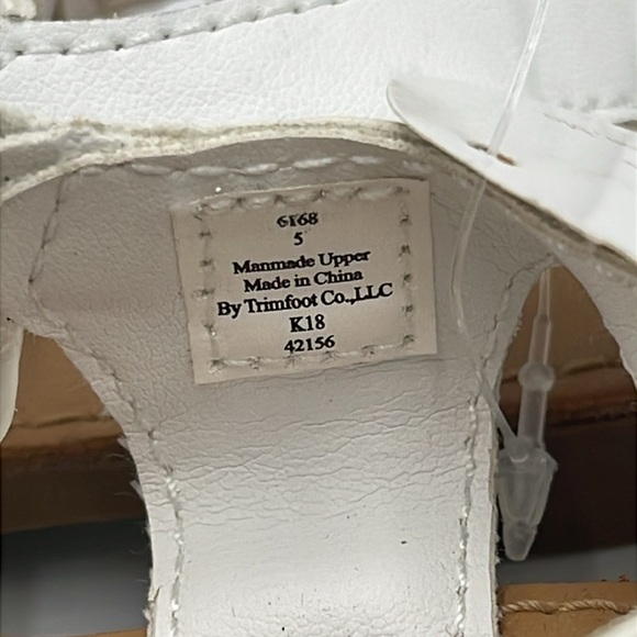 NWT Baby Deer White Sandals – Toddler Size 5 - Picture 8 of 8